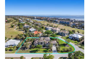 1266 Par View Dr, Sanibel