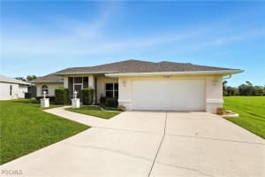 27104 Paratins Dr, Punta Gorda