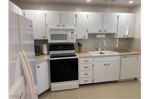 8730 Rose Ct 2, Fort Myers