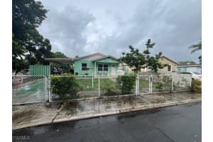 1025 Selkirk St, West Palm Beach