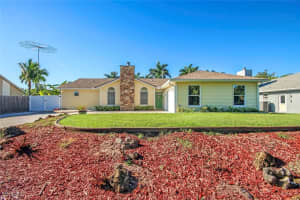 11921 Loras Ln, Fort Myers