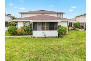 3297 Royal Canadian Trce 1, Fort Myers