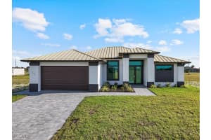 4102 Nw 39th St, Cape Coral