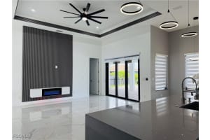 2447 Nw 21st Ter, Cape Coral