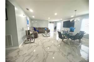 610 Se 22nd Ter, Cape Coral