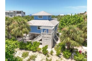 4561 Smugglers Dr, Upper Captiva