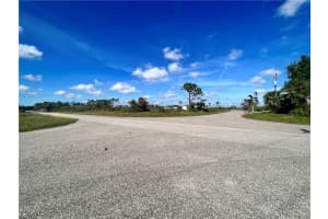 37 Mast Dr, Placida