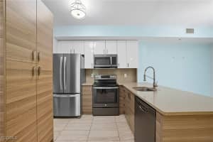 6401 Aragon Way 103, Fort Myers