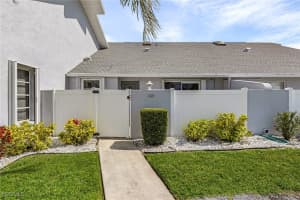 707 Sw 3rd Ct 103, Cape Coral
