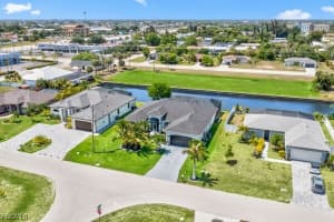 1629 Ne 5th Ter, Cape Coral