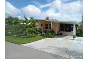 2776 Breezewood Dr, North Fort Myers