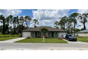 1114 Circle Dr, Lehigh Acres