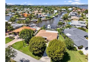 450 Keenan Ave, Fort Myers