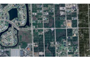 903 W 7th St, Lehigh Acres