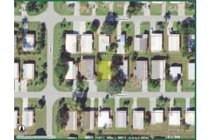 171 Pine Key Ln, Naples