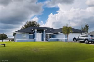 1906 Sw 15th Pl, Cape Coral