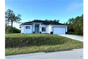 4306 E 5th St, Lehigh Acres
