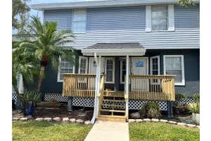 6156 Lake Front Dr, Fort Myers