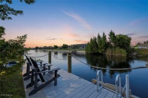 1001 Sw 37th St, Cape Coral