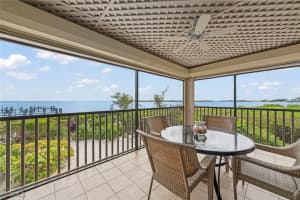 15123 Captiva Dr 104, Captiva
