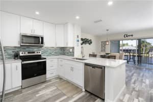 1739 Se 46th Ln 202, Cape Coral