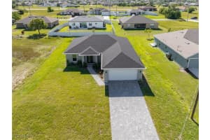 2052 Nw 17th St, Cape Coral