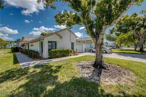 1792 Pine Glade Cir, Fort Myers
