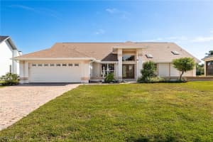 6624 Highland Pines Cir, Fort Myers