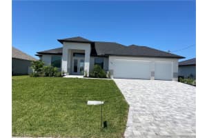 102 Sw 36th Pl, Cape Coral