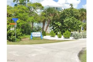 575 Sea Oats Dr, Sanibel
