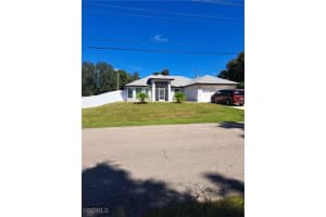 1103 E 5th St, Lehigh Acres 1103 E 5th St, Lehigh Acres