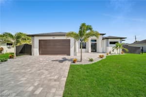 805 Sw 10th Pl, Cape Coral