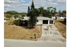320 Hollywood St, Lehigh Acres