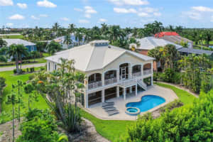 824 Birdie View Pt, Sanibel
