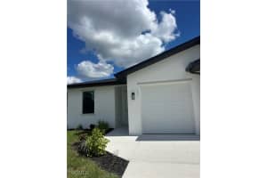 451 Bell Blvd, Lehigh Acres
