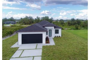 865 Chipley St, Lehigh Acres