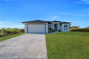 2705 68th St W, Lehigh Acres