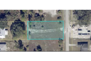 1911 Johns Ave E, Lehigh Acres