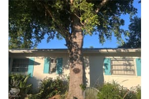 1906 Ibis Ln, Sanibel