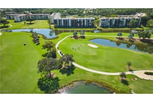 7410 Lake Breeze Dr 402, Fort Myers
