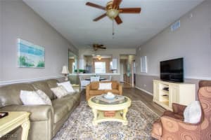 8056 Queen Palm Ln 635, Fort Myers
