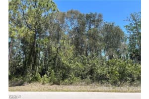 665 Knapp St, Lehigh Acres 665 Knapp St, Lehigh Acres