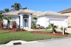 11005 Lakeland Cir, Fort Myers