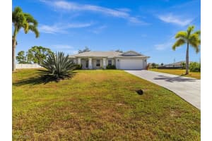 4427 Ne 21st Pl, Cape Coral