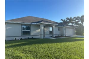 1005 Sw 36th St, Cape Coral