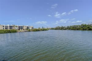 21440 Bay Village Dr 122, Fort Myers Beach