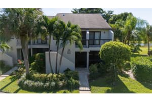 1802 Kings Lake Blvd 105, Naples