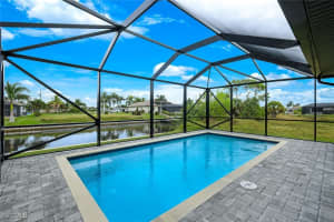 2305 Sw 32nd St, Cape Coral