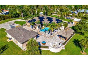 6480 Pine Cone Ct, Fort Myers