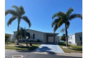265 Lakeside Dr, North Fort Myers